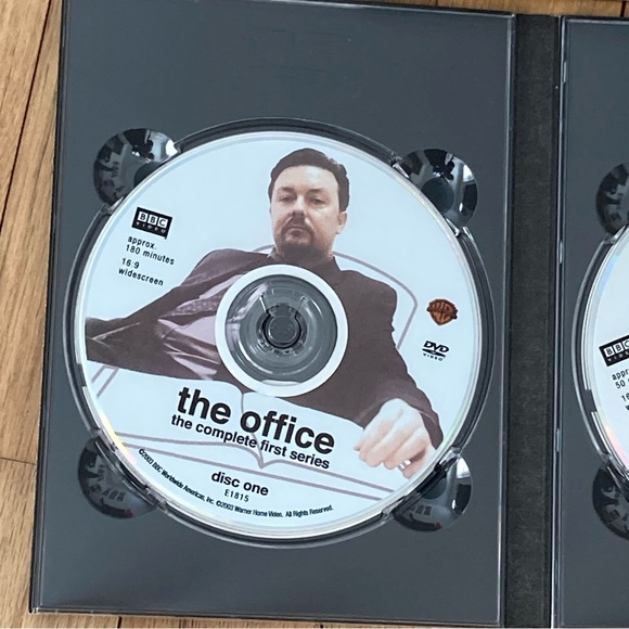 BBC Video 
The Office Complete Series 1 & 2 
and the Special - Picture 6 of 10